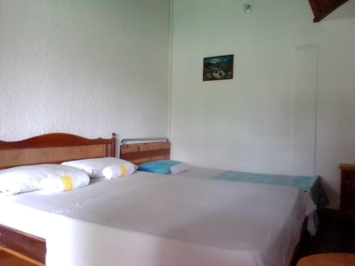 Hotel Santa Helena Leticia Eksteriør bilde